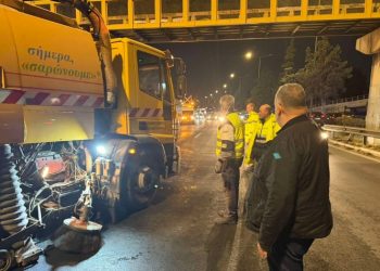 Φωτιά σε φορτηγό στο ύψος της Ν. Φιλαδέλφειας