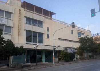 «Σύγχρονη Πολιτεία»: «Χαρίζεται σε ιδιώτη το ιστορικό μέγαρο “Αλέξανδρος”»