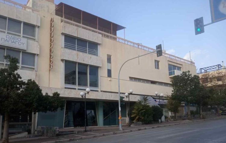 «Σύγχρονη Πολιτεία»: «Χαρίζεται σε ιδιώτη το ιστορικό μέγαρο “Αλέξανδρος”»