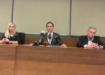 Καταγγελίες του Αμαρουσίου κατά του προέδρου της ΕΟΚ Βαγγέλη Λιόλιου σε έκτακτη συνέντευξη Τύπου