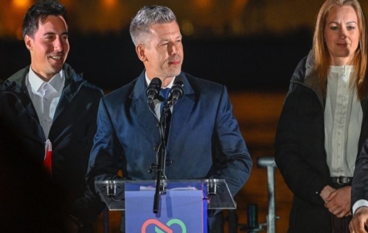 Ουγγαρία: Με εντυπωσιακή διαφορά επικράτησε ο Π. Μαγιάρ στις βουλευτικές εκλογές - Τέλος εποχής για τον Β. Όρμπαν