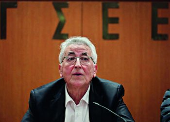 Γιάννης Παναγόπουλος: Συνεχίζει ακάθεκτος
