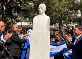 Αποκαλυπτήρια της προτομής του Νίκου Καζαντζάκη στην «Βίλλα Στέλλα»