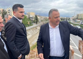 Γ. Τομπούλογου και Στ. Τσίρμπας επιθεώρησαν τις εργασίες της πεζογέφυρας