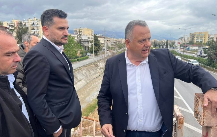 Γ. Τομπούλογου και Στ. Τσίρμπας επιθεώρησαν τις εργασίες της πεζογέφυρας