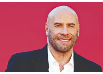 Η ταινία με τίτλο «Propeller One-Way Night Coach» αποτελεί μεταφορά του ομώνυμου βιβλίου που είχε γράψει ο διάσημος ηθοποιός και θα παρουσιαστεί στο 79ο Φεστιβαλ των Καννών