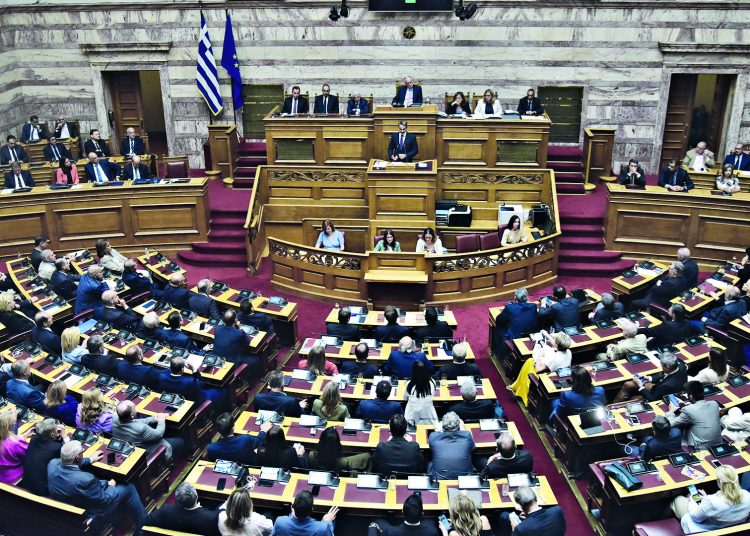 Πολιτικός «καύσωνας»