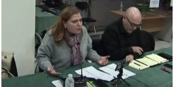 Μαίρη Διακολιού: «Σε 13 λεπτά, αποφάσισαν μόνοι τους για 28 θέματα του Δήμου!»
