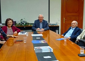 Συνάντηση του δημάρχου Αμαρουσίου Θεόδωρου Αμπατζόγλου με τη διοίκηση του Αμαλιείου Οικοτροφείου Θηλέων
