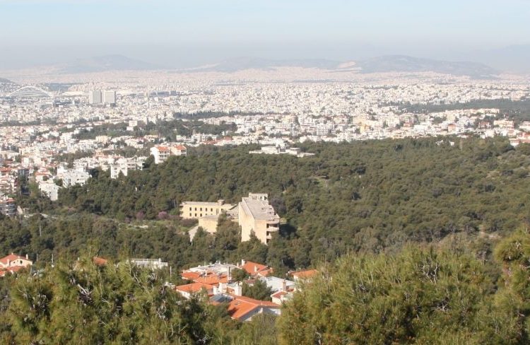 Εκκρεµότητες που ξεµπλοκάρουν