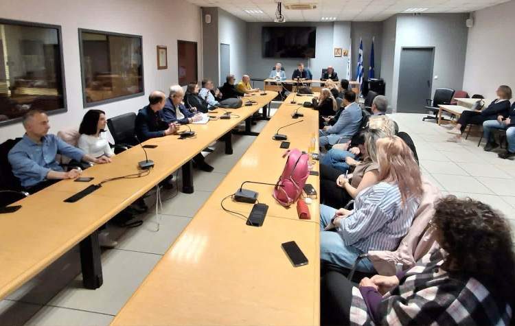 «Συμμαχία» τριών παρατάξεων: Τα επόμενα σχέδια