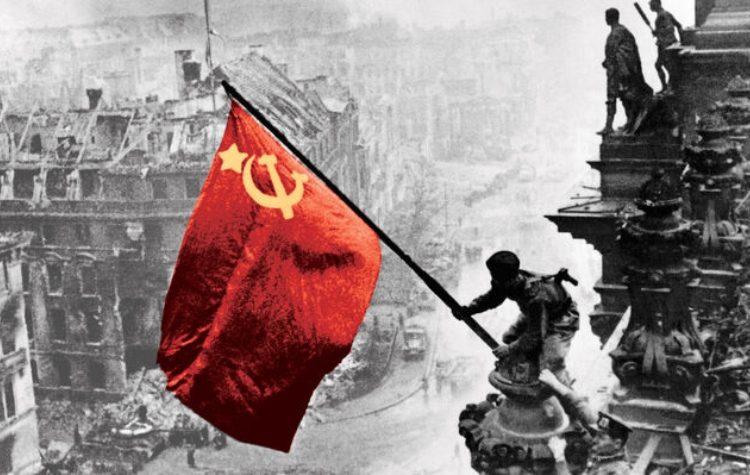 Αντιφασιστική συγκέντρωση στην πλατεία Πατριάρχου