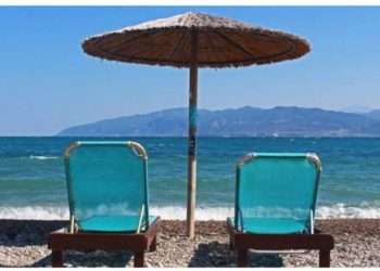 Μέσω του vouchers.gov.gr οι πολίτες θα μπορούν από σήμερα Πέμπτη 14 Μαΐου 2026 μέχρι και τη Δευτέρα 18 Μαΐου να υποβάλουν αιτήσεις για το «Chios Kythira Pass 2026». Πρόκειται για μια σημαντική πρωτοβουλία που στοχεύει στην οικονομική στήριξη της τουριστικής δραστηριότητας της Χίου, που επλήγη από τις πυρκαγιές του Ιουνίου και Αυγούστου 2025, καθώς και των Κυθήρων, που επλήγησαν από τις πυρκαγιές του Ιουλίου 2025.