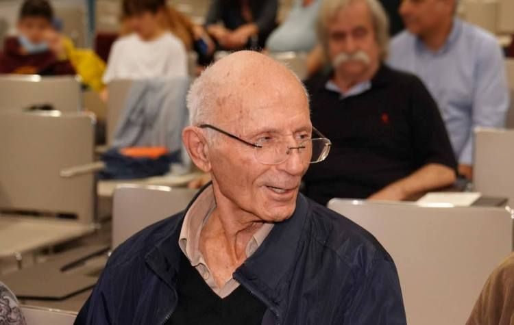 Έφυγε από τη ζωή ο δημοσιογράφος Δημήτρης Γκιώνης