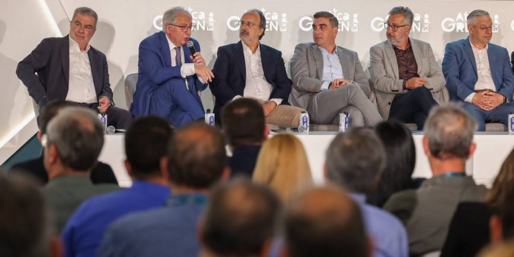 Το ζήτημα του έντονου κυκλοφοριακού προβλήματος του Αμαρουσίου ανέπτυξε ο δήμαρχος Αμαρουσίου Θεόδωρος Αμπατζόγλου κατά την τοποθέτησή του την Τετάρτη 27 Μαΐου, στο πλαίσιο της Attica Green Expo 2026