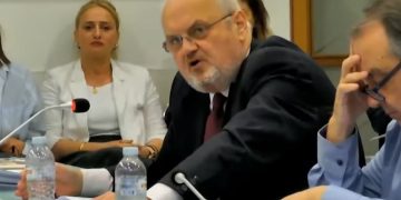 «Ανανέωση Επανεκκίνηση στον Δήμο Αμαρουσίου» για ΥΔΟΜ: «Η διοίκηση “βαλτώνει” στα λασπόνερα»