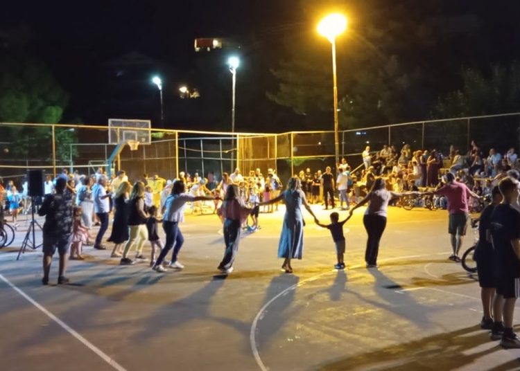 Νέα Λέσβος: Κέφι και μεγάλη συμμετοχή στην 2η Μουσική Γιορτή Γειτονιάς του συλλόγου «Νηρόν»