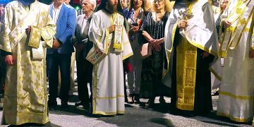 Με λαμπρότητα ο εορτασμός της Αγίας Τριάδος στην Πεντέλη
