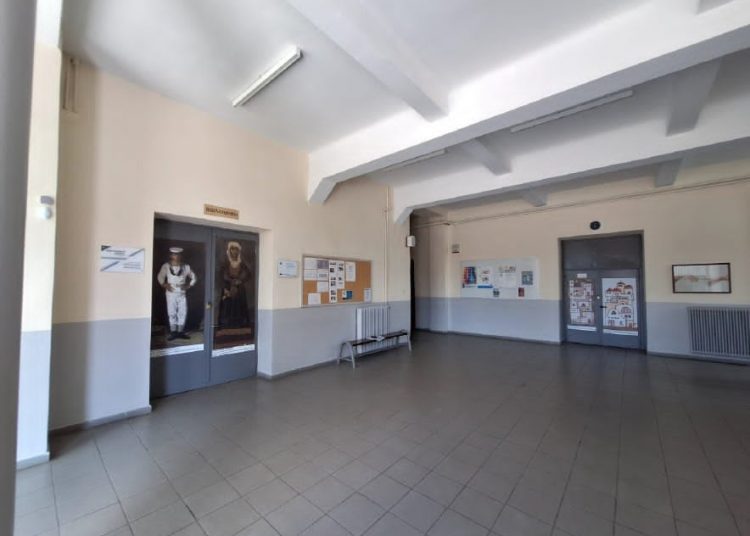 Σύλλογος Γονέων 1ου Πειραματικού ΓΕΛ Αμαρουσίου: «Η Τέχνη “χτυπά” τις πόρτες του σχολείου μας»