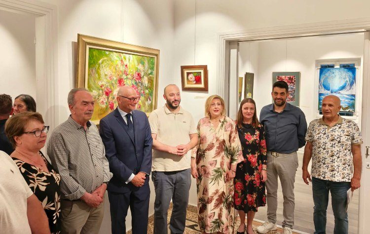 Ξεκίνησε στην Πεύκη η εικαστική έκθεση «SPLOTY KULTUR - Πλέγματα Πολιτισμών»
