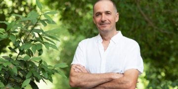 Ο Paco Calvo στο Εθνικό Μουσείο Φυσικής Ιστορίας Γουλανδρή