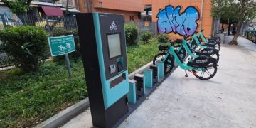 Οι κάτοικοι της Νέας Ιωνίας αγκαλιάζουν τα ηλεκτρικά ποδήλατα