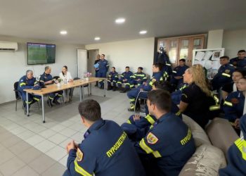 Στον 9ο Πυροσβεστικό Σταθμό στο Μαρούσι η αντιπεριφερειάρχης Βορείου Τομέα Μαργαρίτα Βάρσου