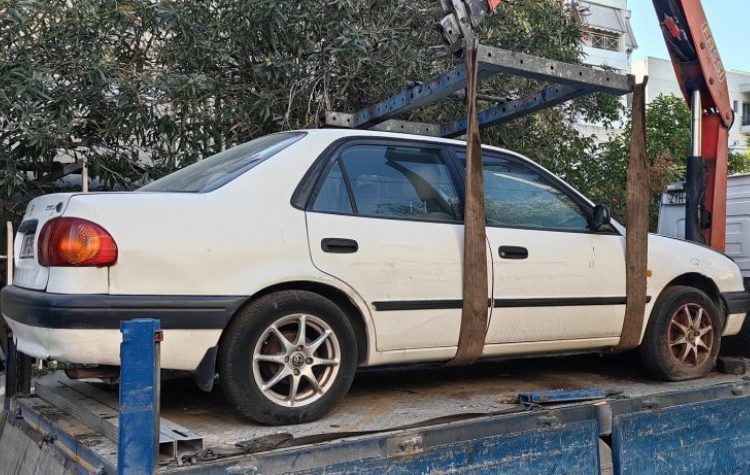 Συνέχεια παρεμβάσεων του Δήμου για ακινητοποιημένα οχήματα