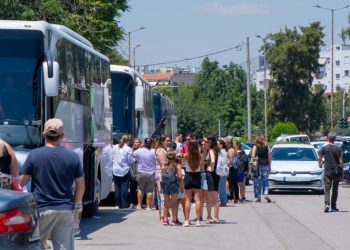 Αναχώρησε η πρώτη ομάδα για την κατασκήνωση στο Αλεποχώρι