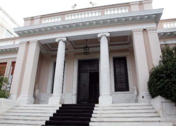 Κυβερνητικές αλλαγές: Γ. Κώτσηρας στο Μεταφορών, Τ. Χατζηβασιλείου στο ΥΠΕΞ, Δ. Μαρκόπουλος στο ΥΠΟΙΚ και Μ. Σούκουλη στο ΥΠΕΝ