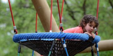 «Λαϊκή Συσπείρωση»: «Δωρεάν καλοκαιρινά camp για όλα τα παιδιά»