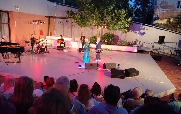 «Μια Νύχτα γεμάτη Μουσικές» για τα μέλη των ΚΑΠΗ Κηφισιάς