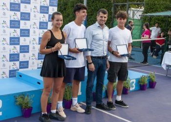 Απονομή βραβείων του 25ου Εσωτερικού Τουρνουά Τένις του Δήμου Κηφισιάς
