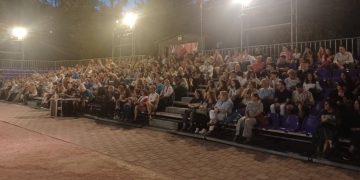 «Έκλεψε την παράσταση» η θεατρική ομάδα του Δήμου Χαλανδρίου