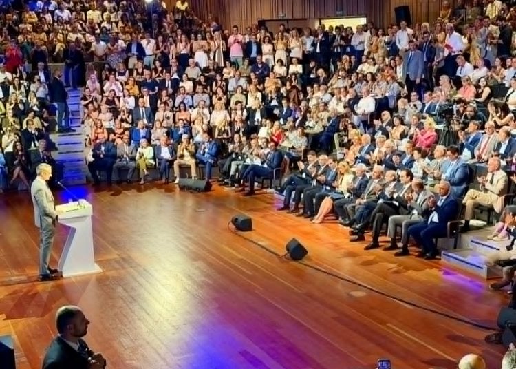 Στα 23 δισ. ευρώ ο «κουμπαράς» του νέου πενταετούς Εθνικού Προγράμματος Ανάπτυξης που παρουσίασε η κυβέρνηση