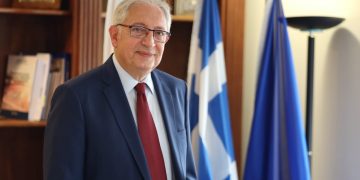 Θ. Αμπατζόγλου για τα αποτελέσματα των Πανελλαδικών: «Συγχαρητήρια στους επιτυχόντες, για όσους δεν πέτυχαν η ζωή προσφέρει νέες ευκαιρίες»
