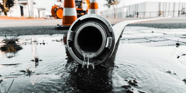 Σκληρή αντιπαράθεση για το έργο αποχέτευσης Αγίου Στεφάνου