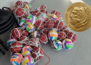 Αθλητικό υλικό για τα σωματεία της πόλης από τον Δήμο Ηρακλείου 