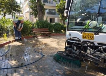 Δήμος Αμαρουσίου: «Εντατικές εργασίες καθαριότητας, πλυσίματος κάδων και συντήρησης σε δημόσιους χώρους σε κέντρο και γειτονιές»