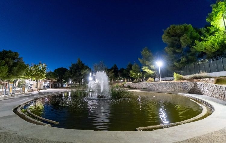 Μήπως η πόλη τελικά δεν αδειάζει ποτέ;