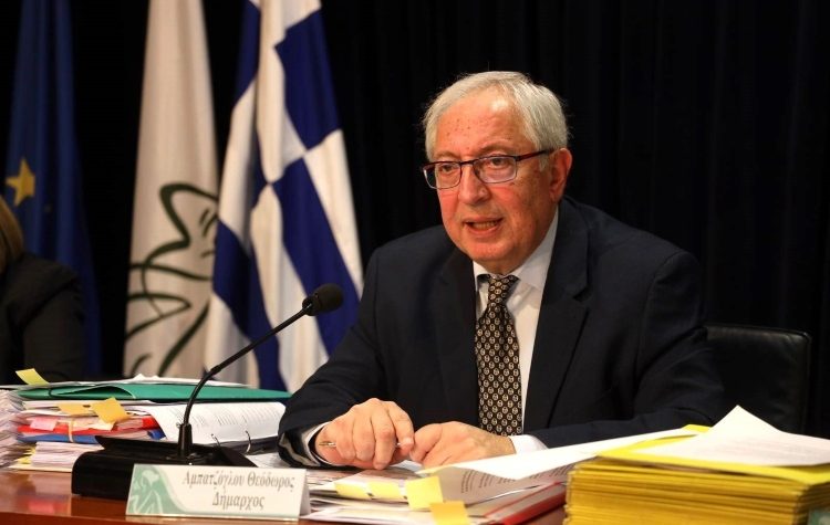 Θ. Αμπατζόγλου: «Αλήθειες και ψέματα για τις σχολικές καθαρίστριες - Δεν παίζουμε με τη σχολική κοινότητα»