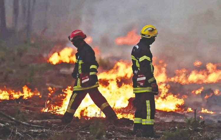 Γαλλία - Ισπανία: Μεσόγειος στο έλεος των πυρκαγιών