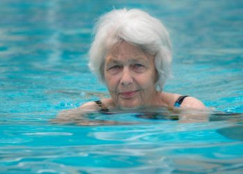 ΚΑΠΗ Δήμου: Αρχίζει το πρόγραμμα θερινών μπάνιων για τα μέλη