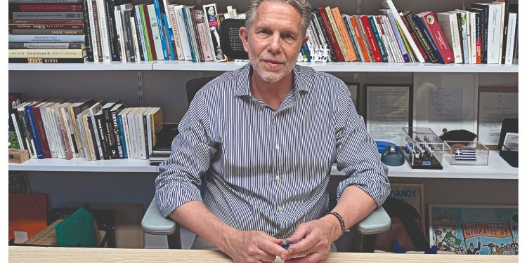 Παύλος Γερουλάνος στην «Α»: «Η χώρα χρειάζεται πολιτική αλλαγή»
