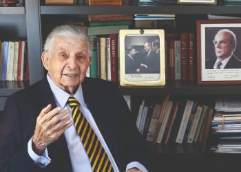 Γιάννης Βαρβιτσιώτης: Αποχαιρετισμός στη «ζωντανή ιστορία» της Νέας Δημοκρατίας