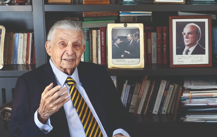 Γιάννης Βαρβιτσιώτης: Αποχαιρετισμός στη «ζωντανή ιστορία» της Νέας Δημοκρατίας