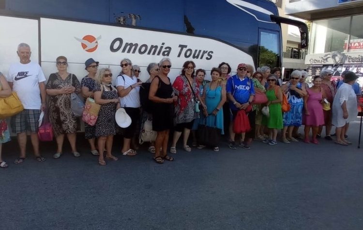 Δήμος Αμαρουσίου: Επιδοτούμενες διακοπές για τα ΚΑΠΗ, με θαλάσσια μπάνια και ιαματικά λουτρά