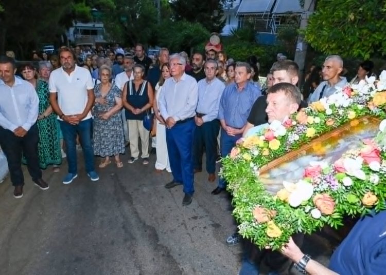 Στον μεθεόρτιο Εσπερινό του Αγίου Ιωάννη του Πέλικα Αμαρουσίου ο δήμαρχος Θεόδωρος Αμπατζόγλου