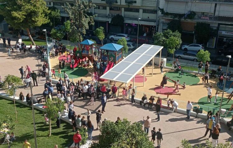 Παναγιώτης Μανούρης: «Όταν κάποιοι “παίζουν” με τις παιδικές χαρές»