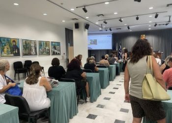 Υπεγράφησαν την Τρίτη 1 Σεπτεμβρίου οι συμβάσεις των 83 εργαζομένων που θα στελεχώσουν τις υπηρεσίες καθαριότητας των σχολικών μονάδων του Δήμου Αμαρουσίου κατά το διδακτικό έτος 2026-2027.